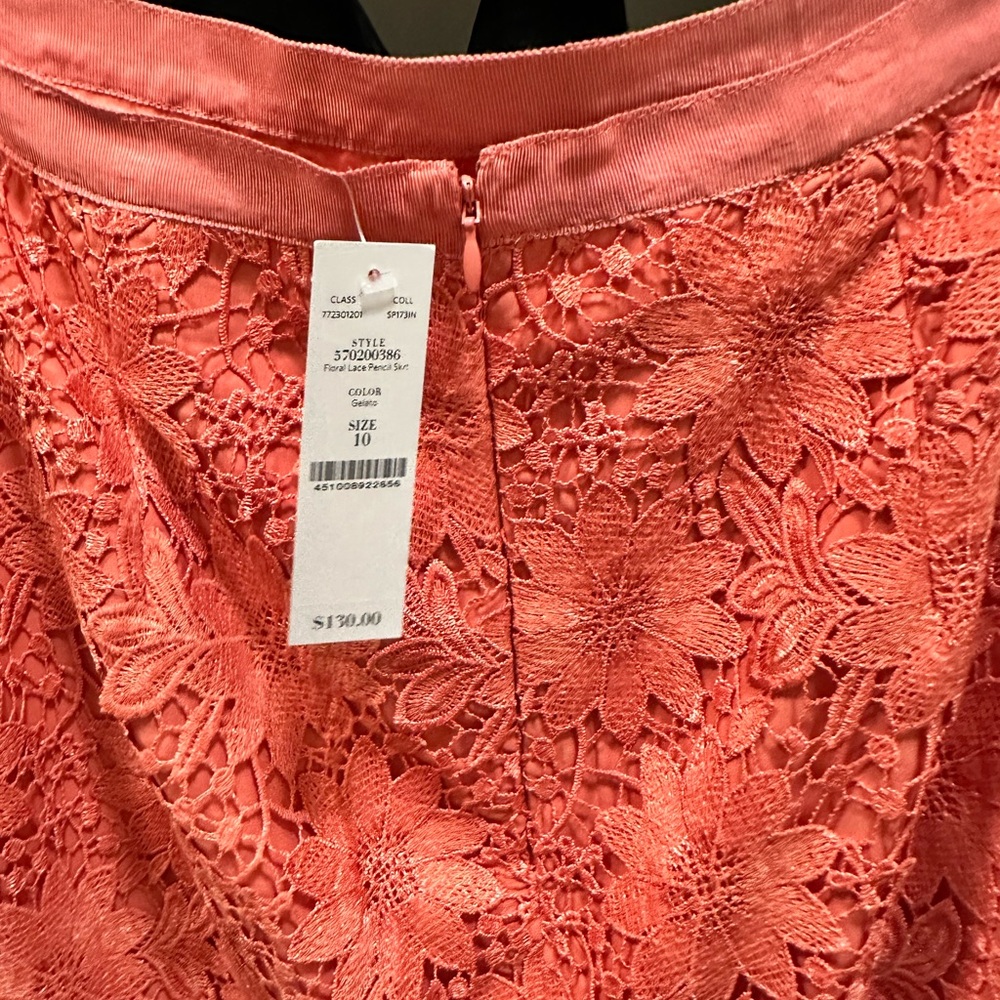 Ann Taylor coral lace skirt size 10 - Picture 3 of 3